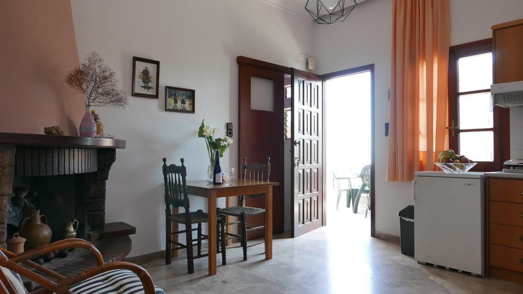 Angela Apartments Kato Daratso Zewnętrze zdjęcie