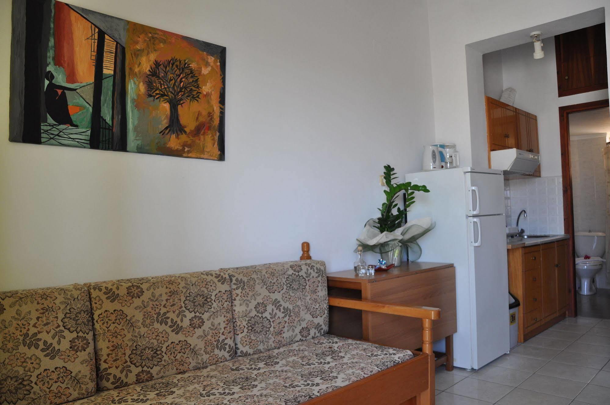 Angela Apartments Kato Daratso Zewnętrze zdjęcie