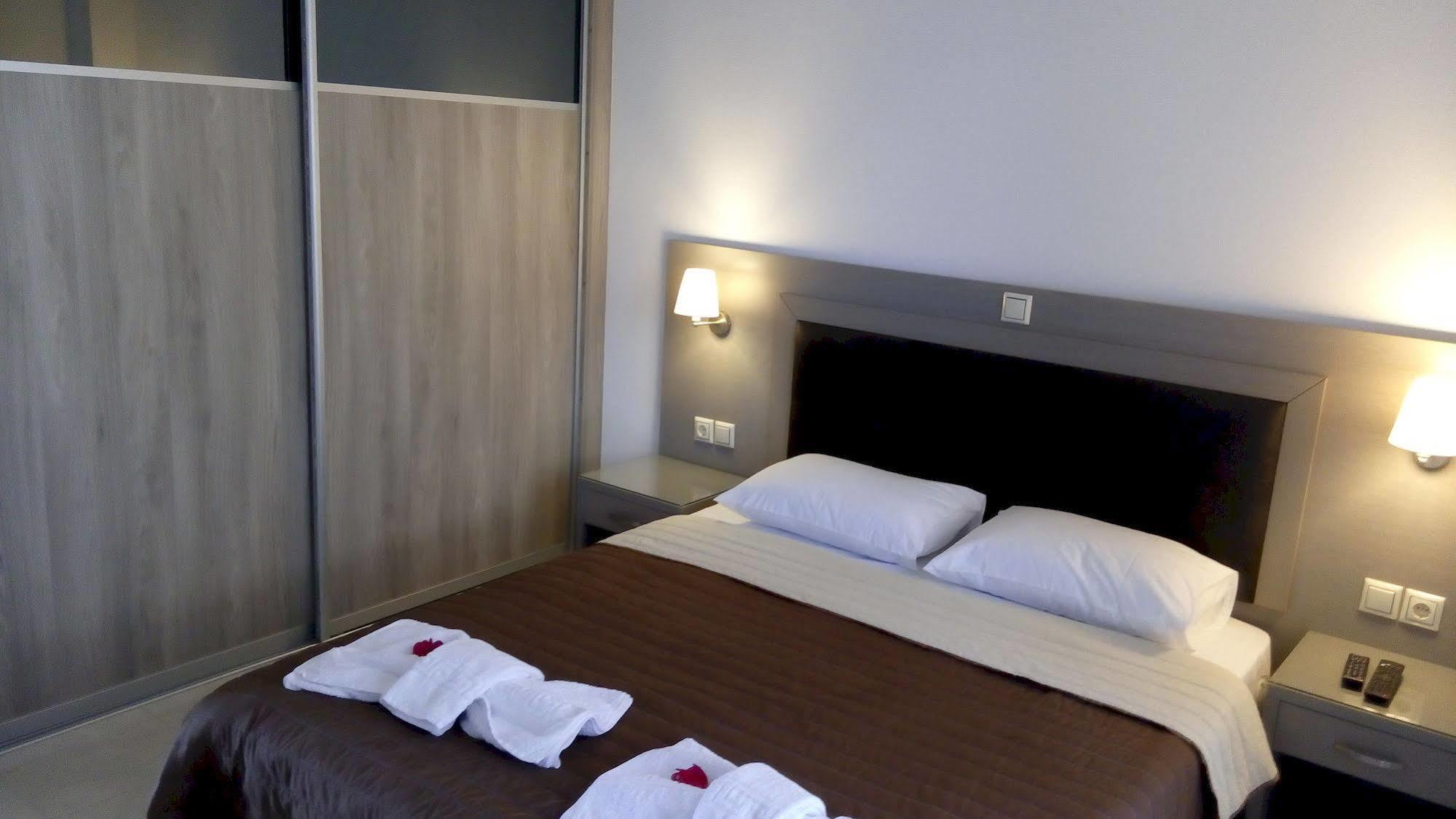 Angela Apartments Kato Daratso Zewnętrze zdjęcie