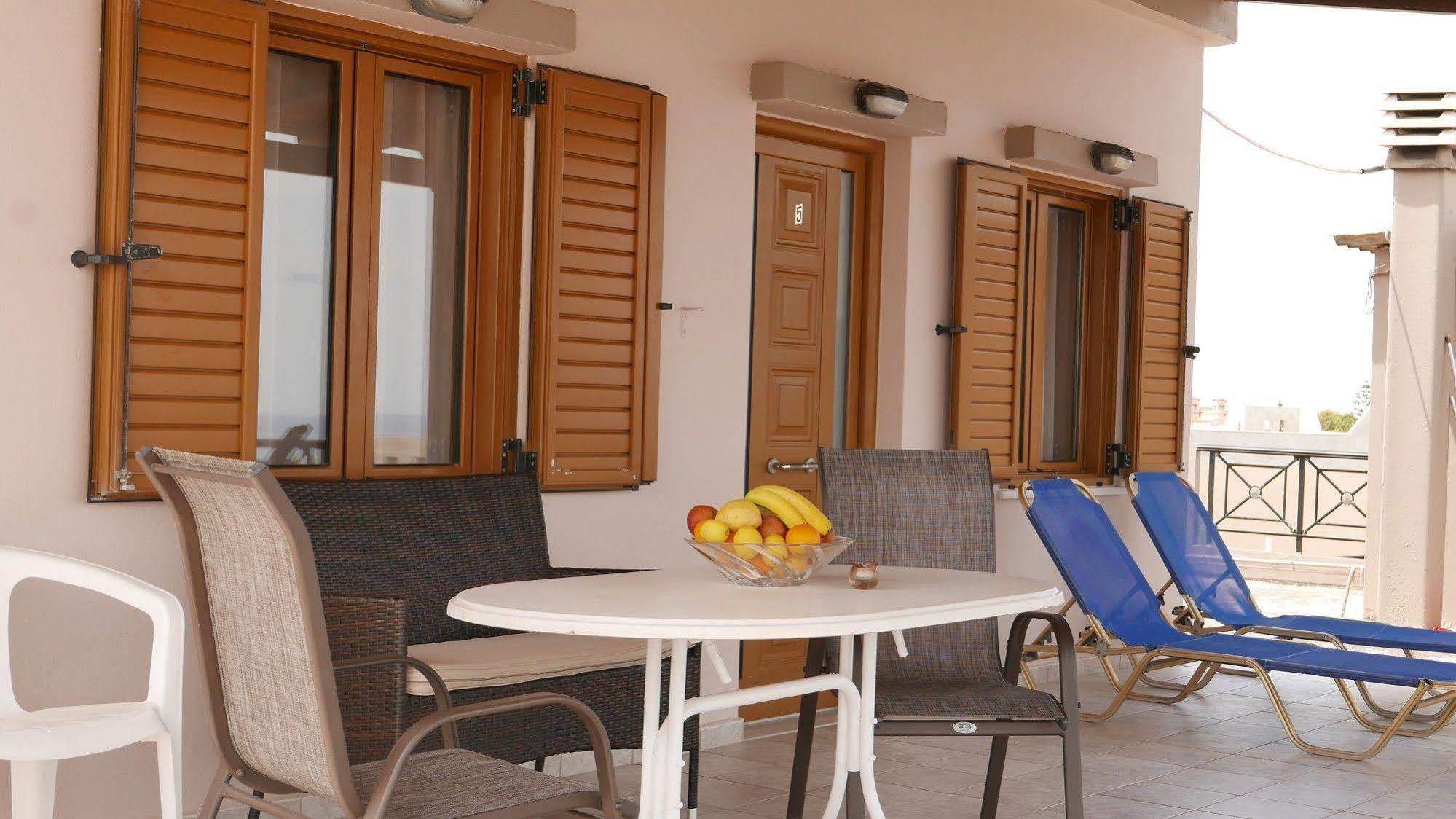 Angela Apartments Kato Daratso Zewnętrze zdjęcie